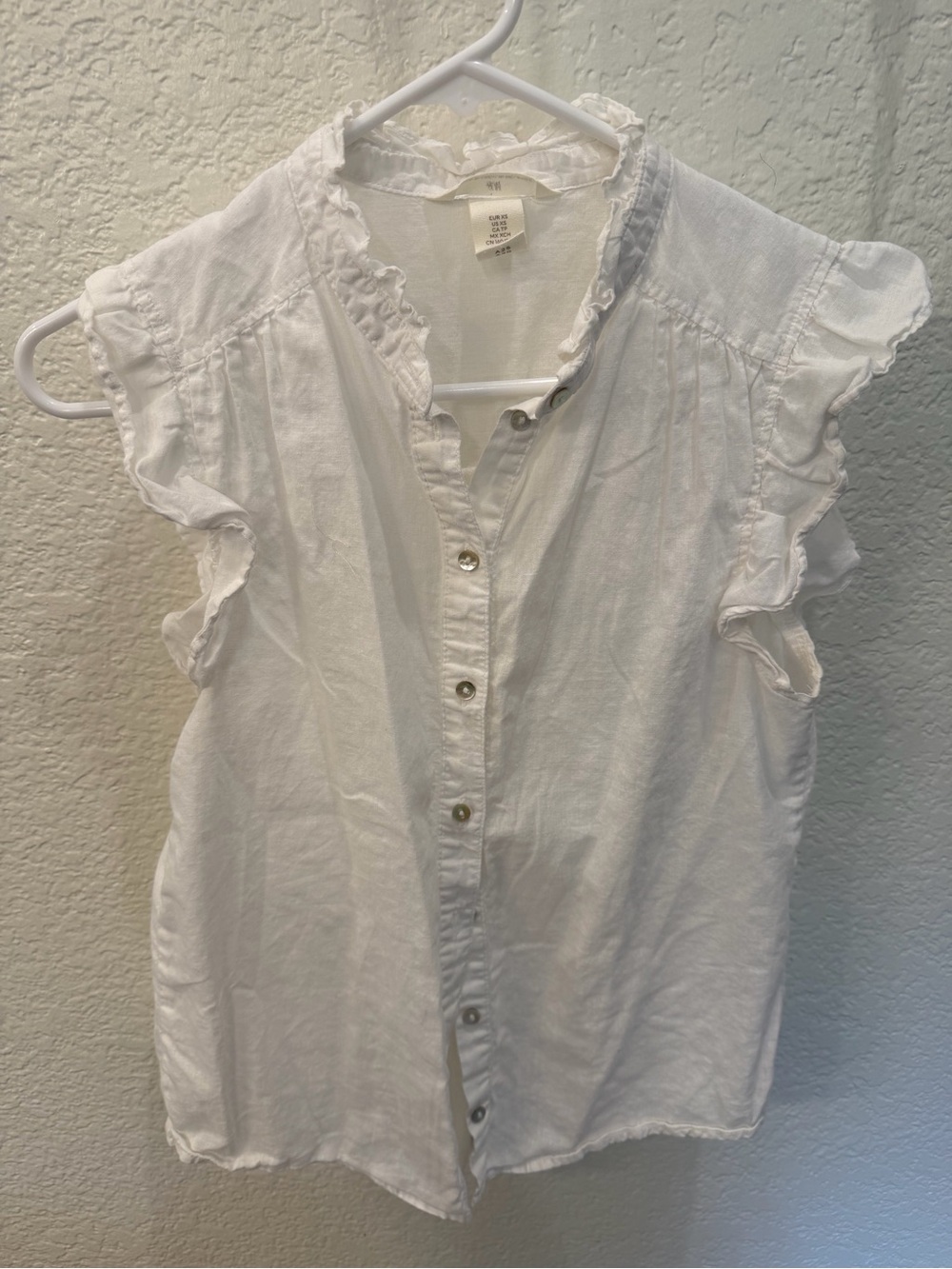 H&M White Ruffle-Sleeve Button Front Blouse